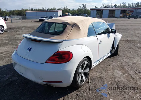 2013 Volkswagen Beetle 2.0T из США, поврежденный, VIN 3VW7A7AT0DM811178